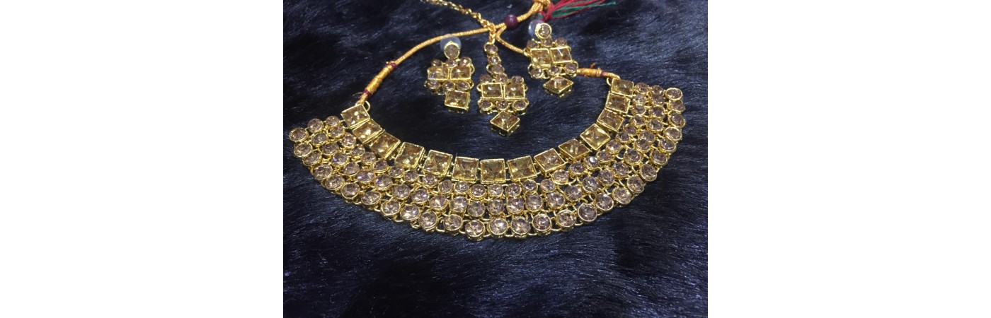 Golden Jewellery Set 2
